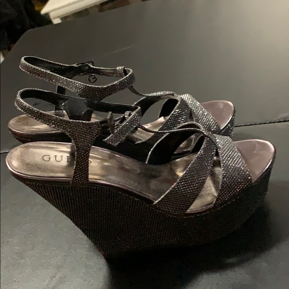 Guess heels!! - Picture 3 of 4